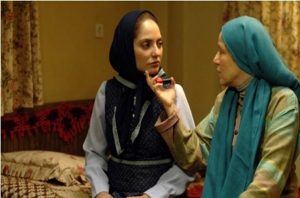 مهناز افشار و پانته آبهرام در فیلم سینمایی بیگانه