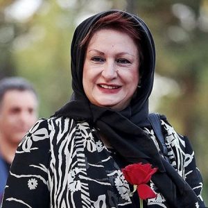 شال مشکی و مانتو گلدار مشکی سفید مریم امیرجلالی در جشن حافظ