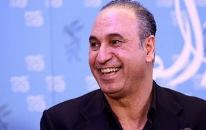 تیپ مشکی حمید فرخ نژاد از بازیگران قد بلند سینمای ایران 