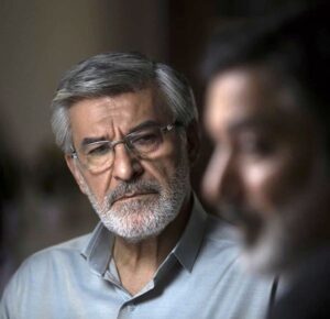 حسین سحرخیز از بازیگران سریال خانه امن در نقش مهران