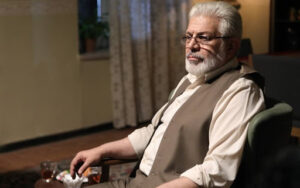 پرویز فلاحی پور از بازیگران سریال خانه امن در نقش قاضی