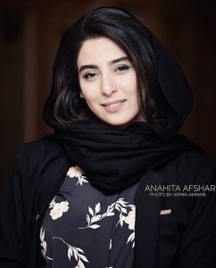 آناهیتا افشار از بازیگران متولد ماه مرداد