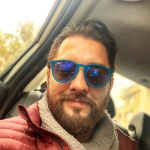 بهرام رادان از بازیگران مرد ایرانی با عینک