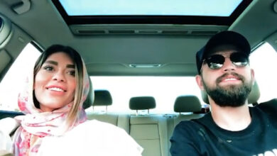 محسن افشانی و همسرش در ماشین
