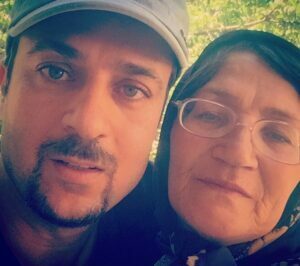 احمد مهرانفر و مادرش