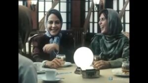 آهو خردمند در فیلم واکنش پنجم به کارگردانی تهمینه میلانی
