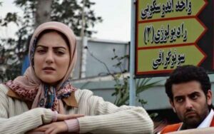 هلیا امامی و امیرحسین آرمان در فیلم ساکن خانه چوبی