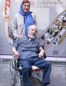محسن قاضی مرادی در کنار همسرش
