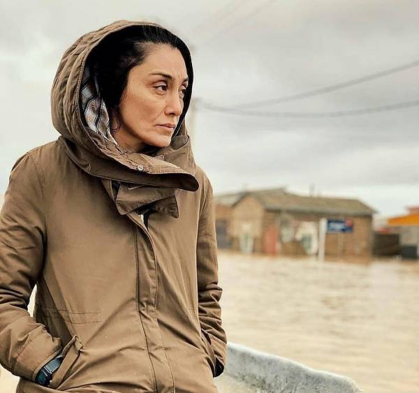حضور هدیه تهرانی در مناطق سیل زده گلستان