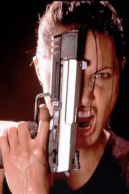 آنجلینا جولی در فیلم لارا کرافت :مهاجم مقبره